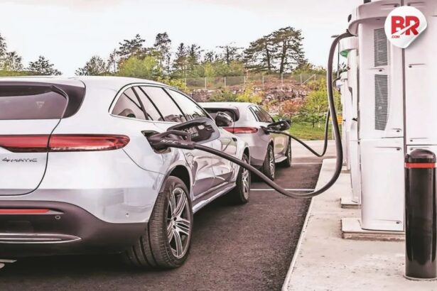 Delhi's ev policy 2. 0: big changes, challenges & future impact