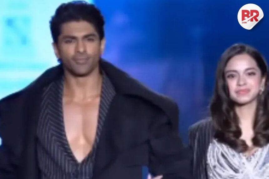 Nitanshi goel wins hearts at fashion show by showing respect to hema malini and sushmita sen