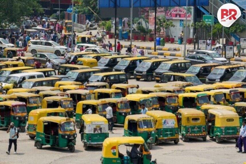 Delhi govt extends ev policy, continues power subsidy