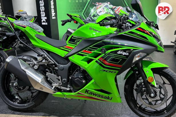 2025 kawasaki ninja 300