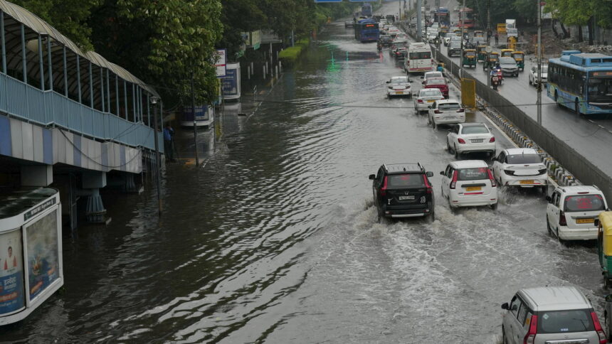 Delhi rain waterlogging 1748142647048 1748142647354