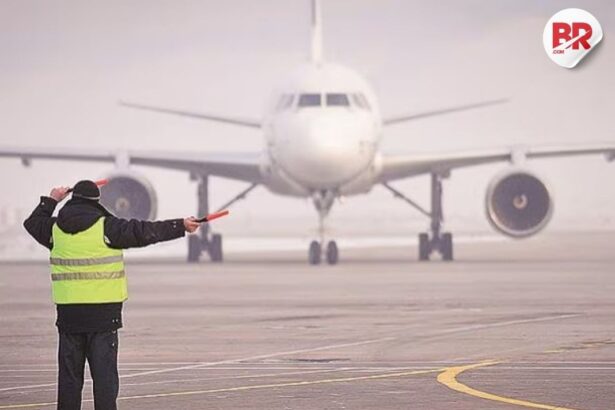 Flight services resume at srinagar airport today