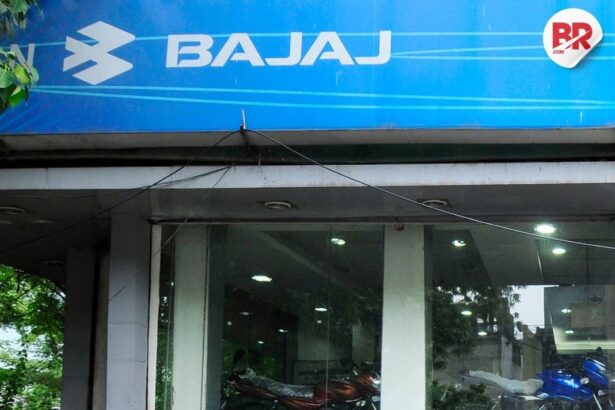 Bajaj auto q4 profit up 6% yoy to ₹2,049 cr | fy25 highlights