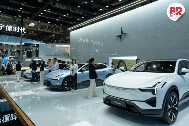 Chinese regulators ask car makers to stop harmful price wars
