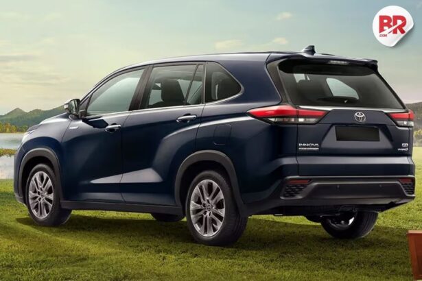 "toyota innova hycross exclusive edition launched at ₹32. 58l"