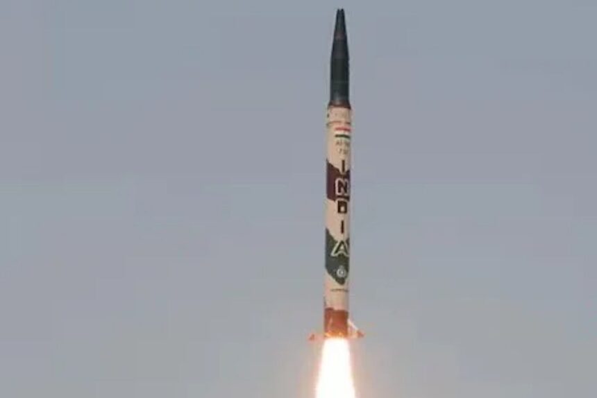 India successfully test-fires prithvi-ii and agni-i ballistic missiles under strategic nuclear command 1 Website image 2025 07 17t233059. 381