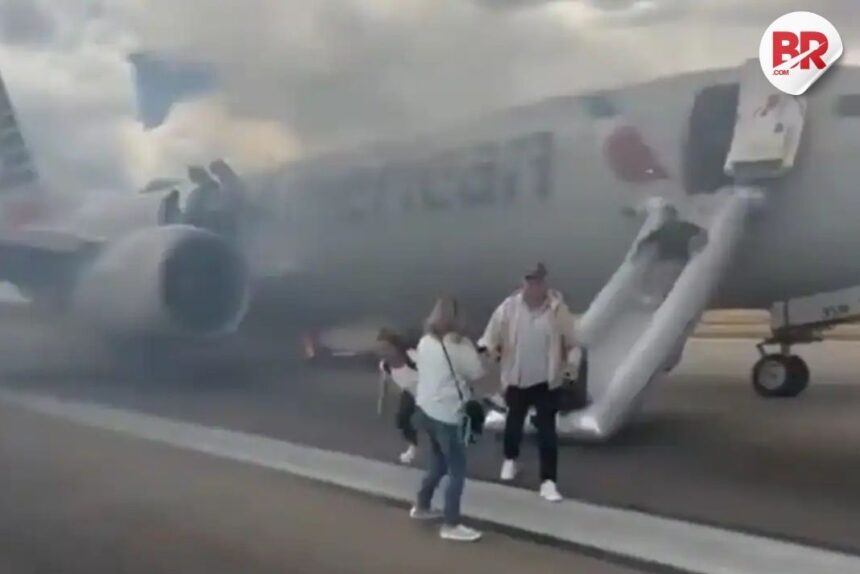 Smoke and chaos at denver airport: american airlines plane halts takeoff after gear problem 1 Website image 2025 07 27t101942. 264