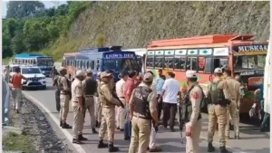 Breaking 36 pilgrims injured as amarnath yatra convoy buses collide in ramban 1751689378097 16 9 1